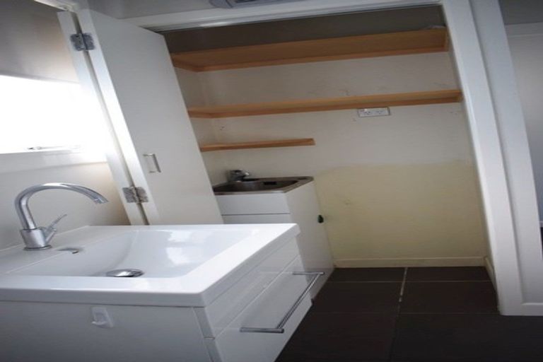 Photo of property in 1/11 Belmont Terrace, Milford, Auckland, 0620