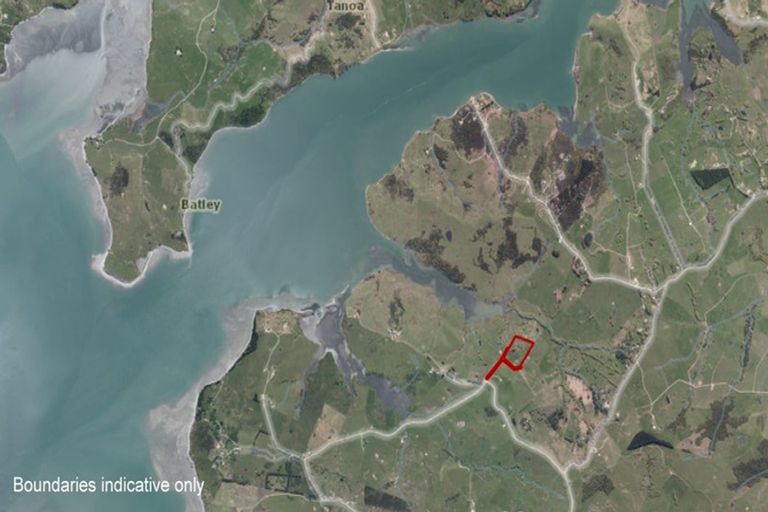 Photo of property in 32 Waterview Crescent, Kaiwaka, 0573