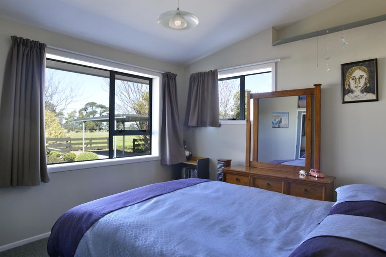 Photo of property in 6 Arcus Road, Dalefield, Carterton, 5791