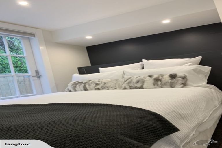 Photo of property in 225 Aro Street, Aro Valley, Wellington, 6021