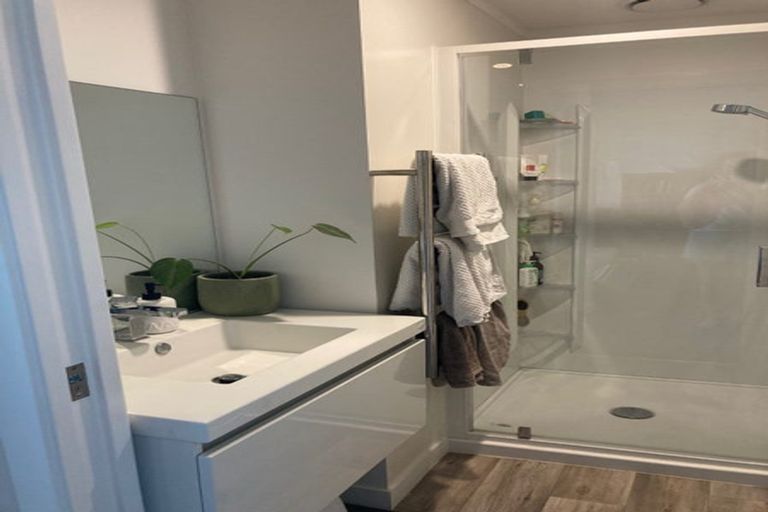 Photo of property in 2/16d Constable Street, Newtown, Wellington, 6021