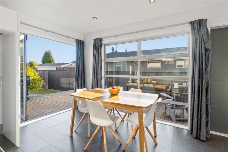 Photo of property in 1/42 Seymour Street, Hornby, Christchurch, 8042