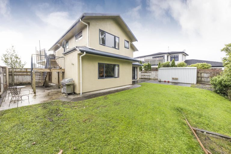 Photo of property in 56 Ruapehu Drive, Fitzherbert, Palmerston North, 4410