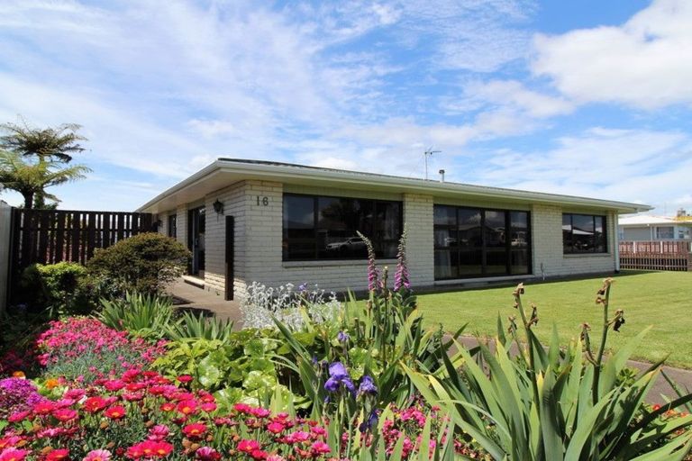 Photo of property in 16 Mangati Road, Bell Block, New Plymouth, 4312