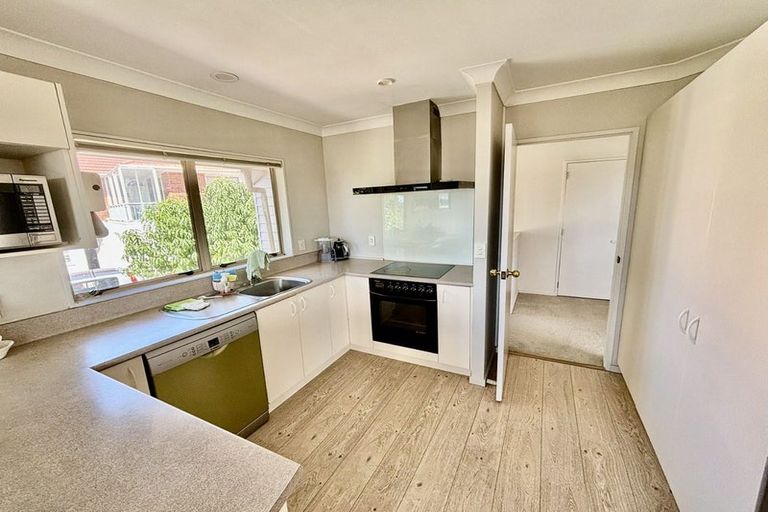 Photo of property in 8 Deborah Hatton Lane, Mount Wellington, Auckland, 1062