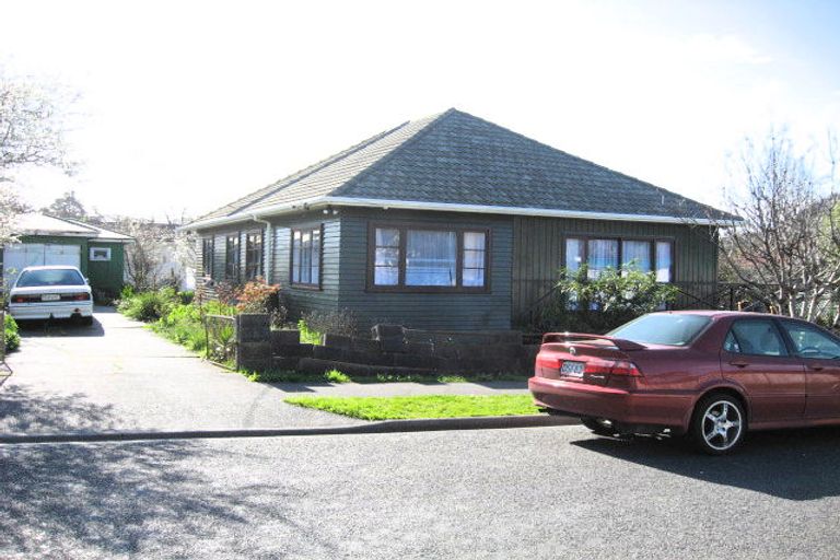 Photo of property in 6 Short Street, Wainuiomata, Lower Hutt, 5014