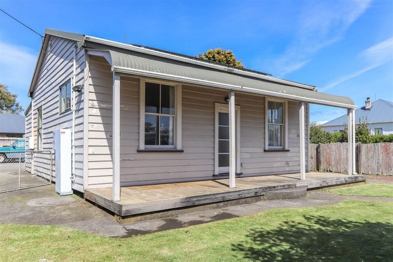 Photo of property in 43 Brookes Street, Inglewood, 4330