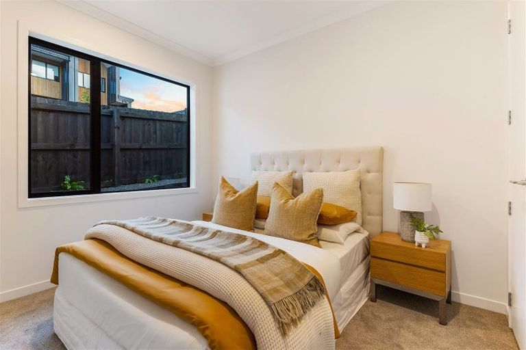 Photo of property in 6 Luff Place, Long Bay, Auckland, 0630