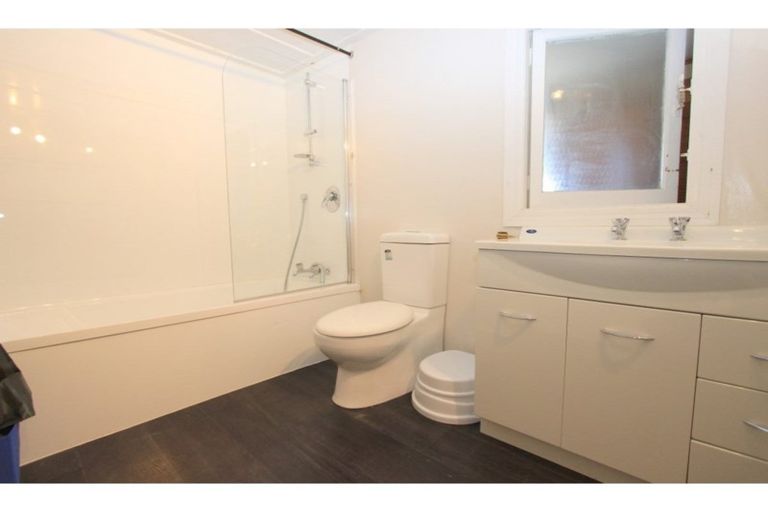 Photo of property in 14 Howick Road, Blenheim, 7201