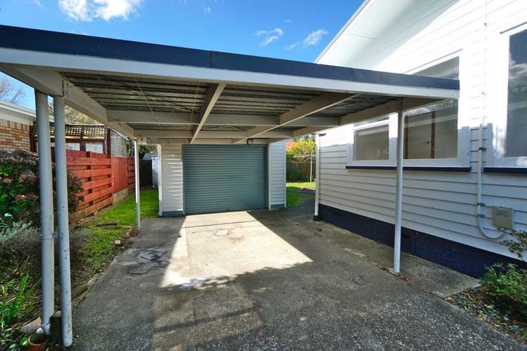 Photo of property in 16 Carlyle Avenue, Chartwell, Hamilton, 3210