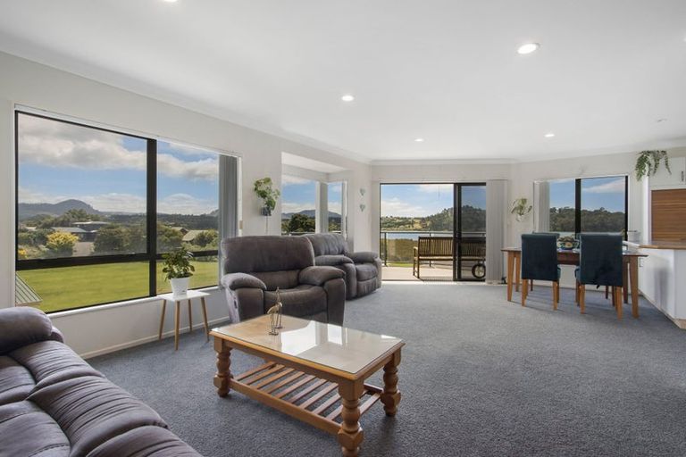 Photo of property in 12 Belmont Rise, Katikati, 3129