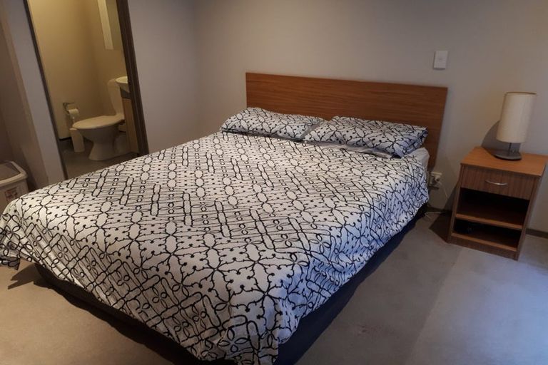 Photo of property in Dual Apartments, 108/142 Vivian Street, Te Aro, Wellington, 6011