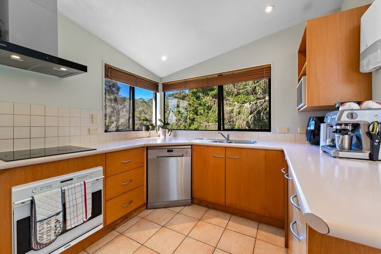 Photo of property in 43b Island Bay Road, Beach Haven, Auckland, 0626
