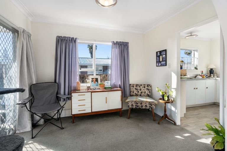 Photo of property in 88 Shakespeare Street, Leamington, Cambridge, 3432