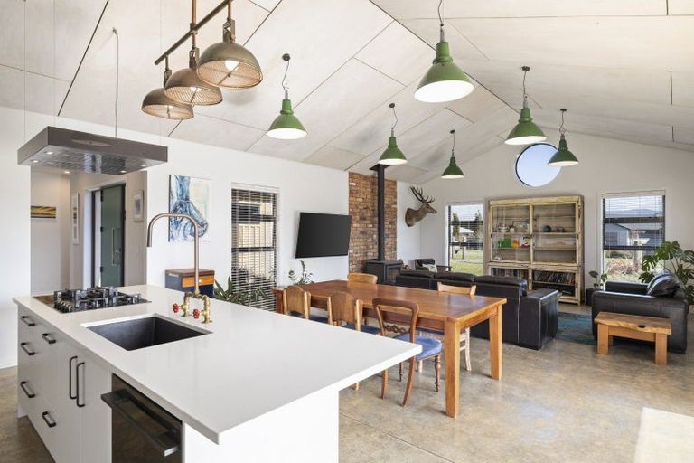 Photo of property in 1 Remutaka Lane, Carterton, 5713