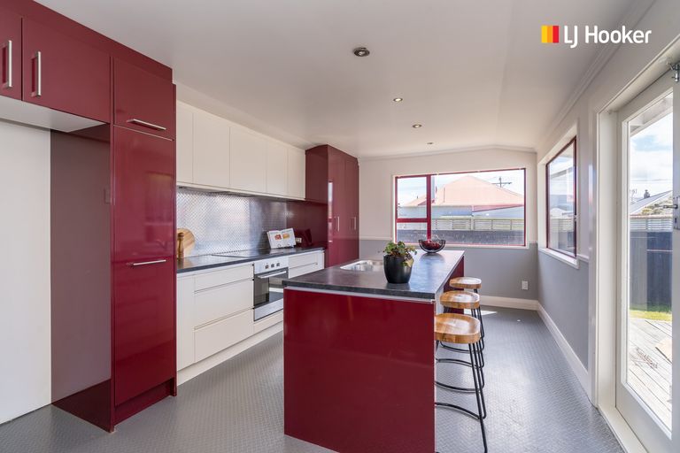 Photo of property in 94 Victoria Road, Saint Kilda, Dunedin, 9012