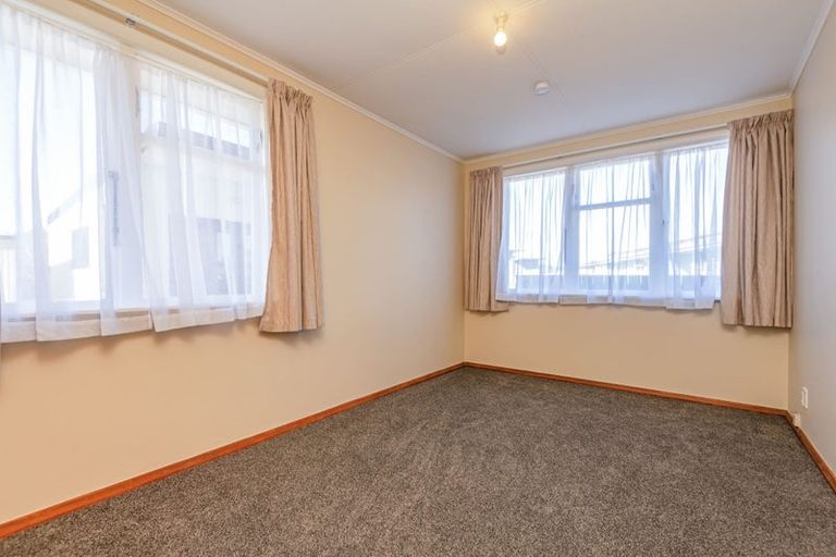 Photo of property in 29 Hinemoa Street, Levin, 5510