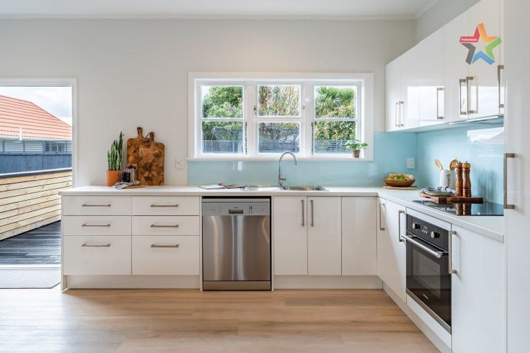 Photo of property in 40 Bell Road, Waiwhetu, Lower Hutt, 5010