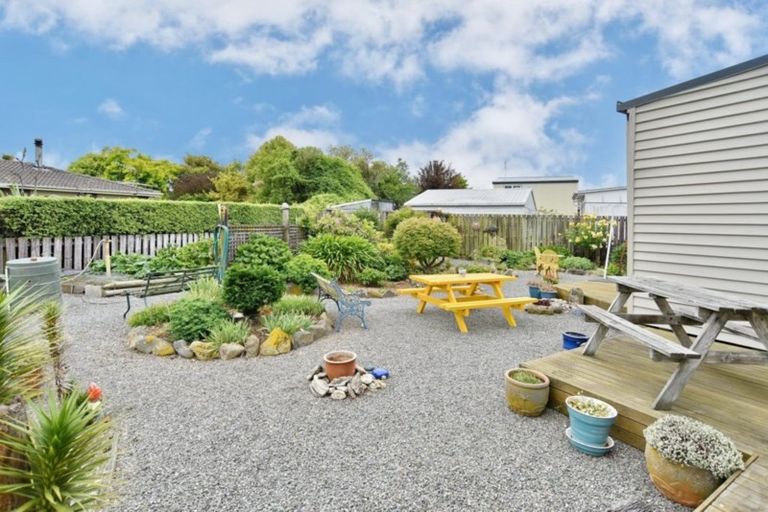 Photo of property in 22 Penfold Square, Leithfield, 7481