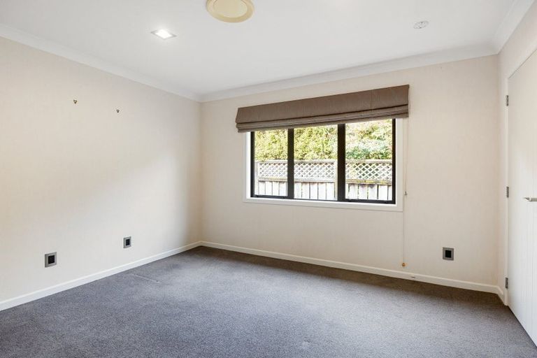 Photo of property in 30 Sandwich Road, St Andrews, Hamilton, 3200