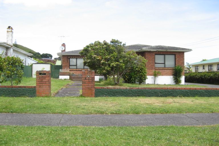 Photo of property in 4 Shortt Avenue, Mangere Bridge, Auckland, 2022