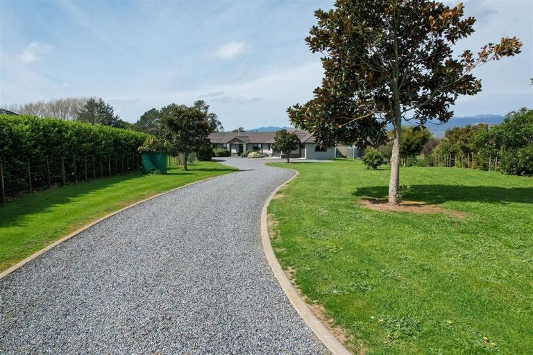 Photo of property in 9 Tullahoma Way, Ohau, Levin, 5570