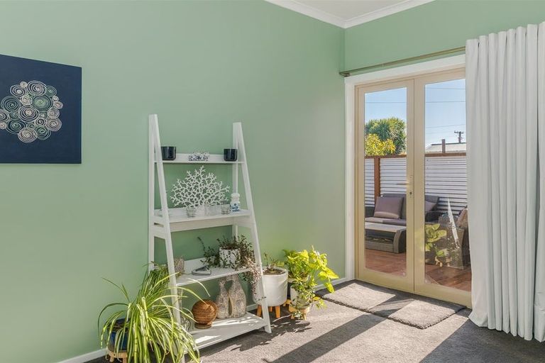 Photo of property in 53 Queen Street, Westport, 7825