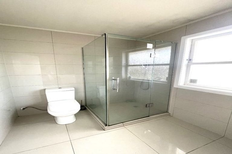 Photo of property in 100 Oakdale Road, Mount Roskill, Auckland, 1041