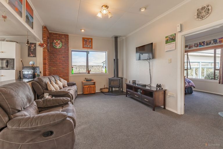 Photo of property in 347 Waimate Highway, Saint Andrews, Timaru, 7971