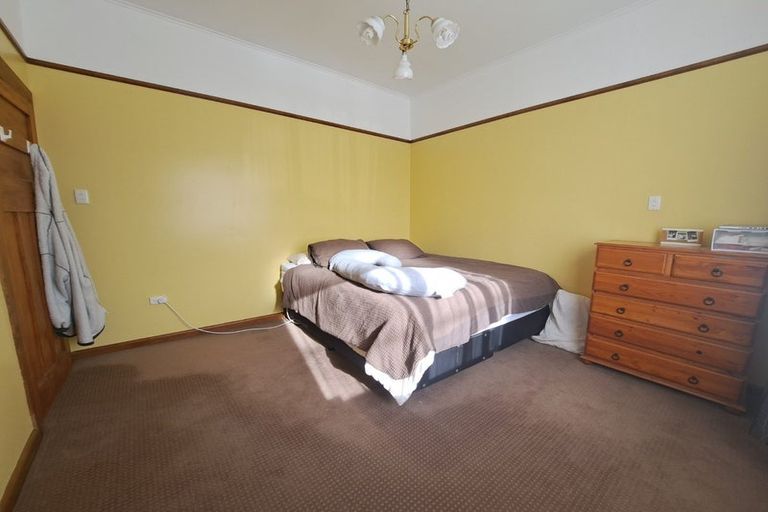 Photo of property in 2 Heretaunga Street, Petone, Lower Hutt, 5012