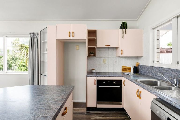 Photo of property in 12 Pelorus Street, Glenview, Hamilton, 3206