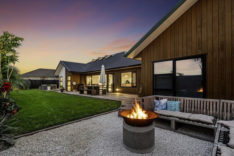 Photo of property in 8 Senecio Way, Papamoa Beach, Papamoa, 3118