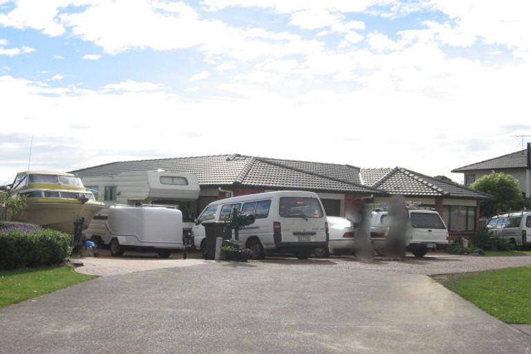 Photo of property in 17 Castlehill Court, Wattle Downs, Auckland, 2103