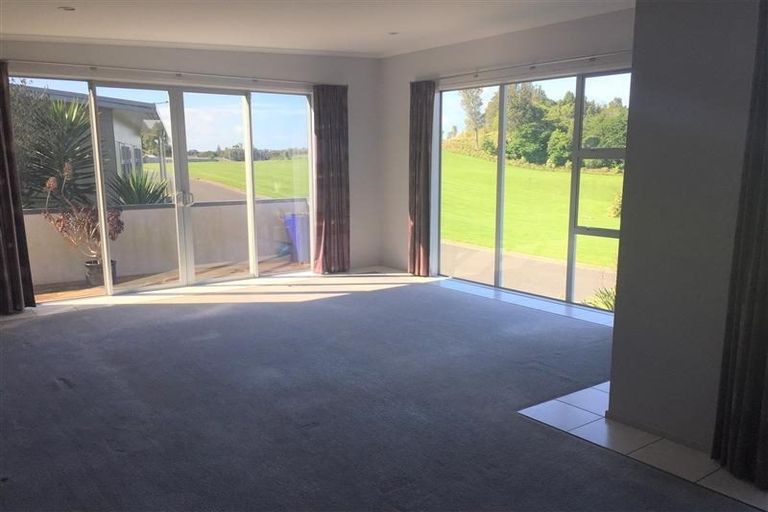 Photo of property in 8 Kororako Grove, Whalers Gate, New Plymouth, 4310