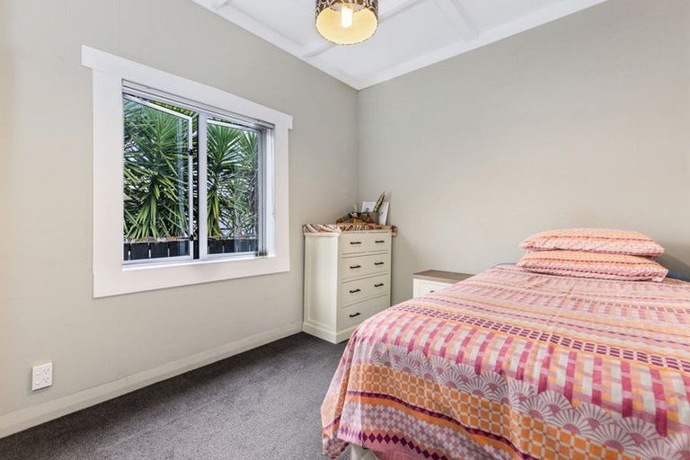 Photo of property in 1/17 Smiths Avenue, Papakura, 2110