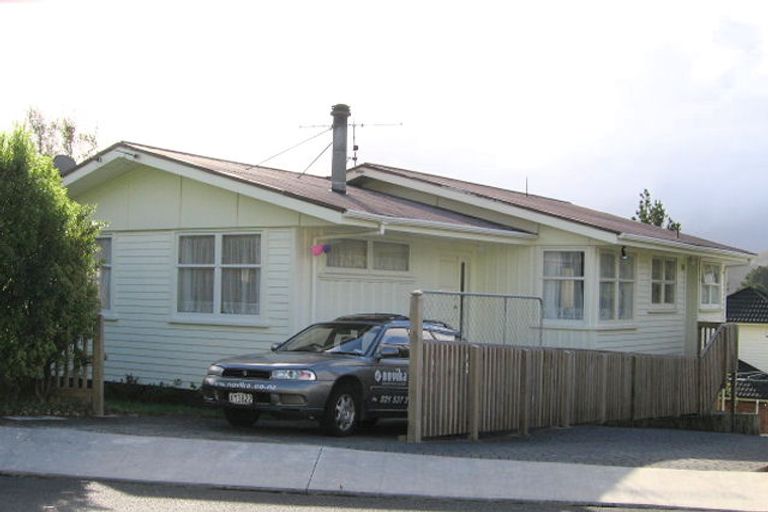 Photo of property in 7 Terrance Grove, Paparangi, Wellington, 6037