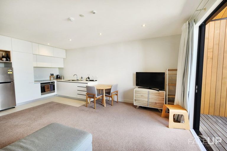 Photo of property in 6/117 Buckley Avenue, Hobsonville, Auckland, 0616