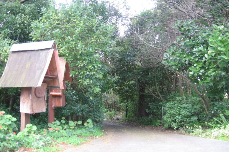 Photo of property in 61 Atawhai Road, Fitzherbert, Palmerston North, 4410