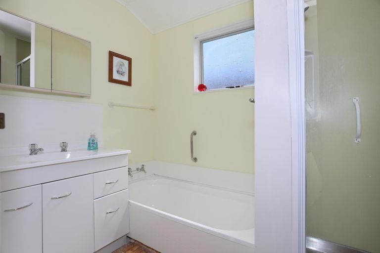 Photo of property in 101c Church Street, West End, Palmerston North, 4412