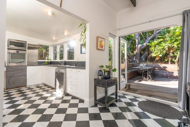 Photo of property in 134 The Parade, Paekakariki, 5034