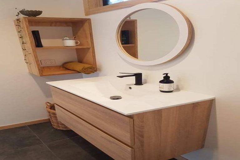 Photo of property in 48 Awarua Road, Otatara, Invercargill, 9879