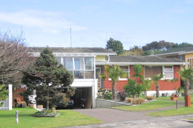 Photo of property in 1 Ascot Place, Mount Maunganui, 3116