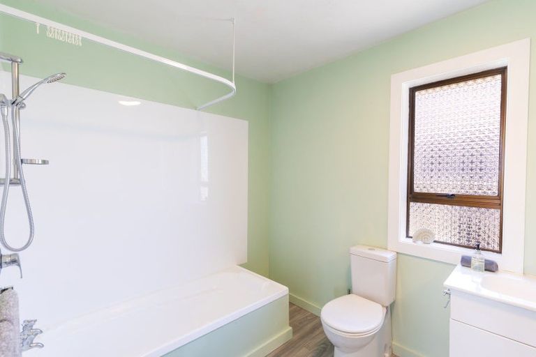 Photo of property in 96 Estuary Road, South New Brighton, Christchurch, 8062