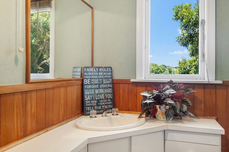 Photo of property in 3d Wallace Place, Westown, New Plymouth, 4310