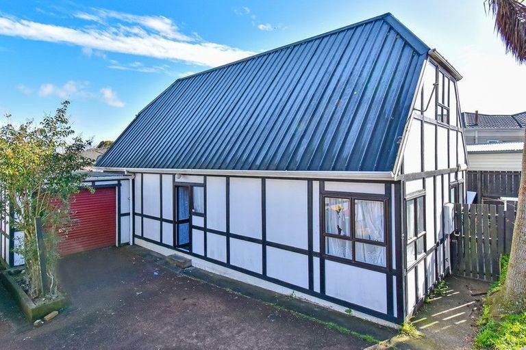 Photo of property in 2/160 Shirley Road, Papatoetoe, Auckland, 2025