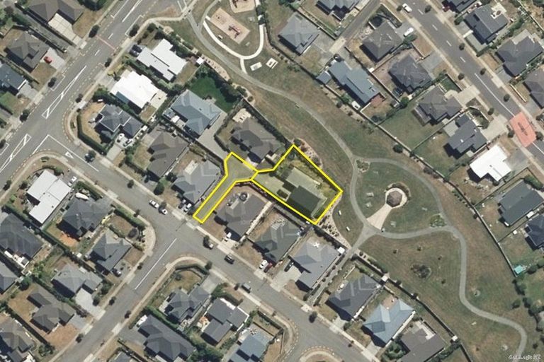 Photo of property in 11 Nelson Avenue, Aotea, Porirua, 5024