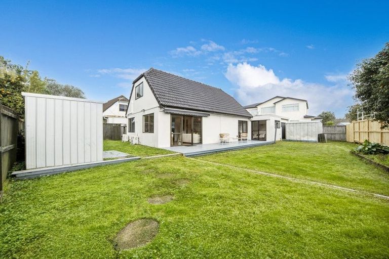 Photo of property in 2/327 Bucklands Beach Road, Bucklands Beach, Auckland, 2012