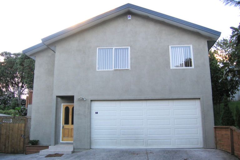 Photo of property in 2/41 Camrose Place, Glenfield, Auckland, 0629