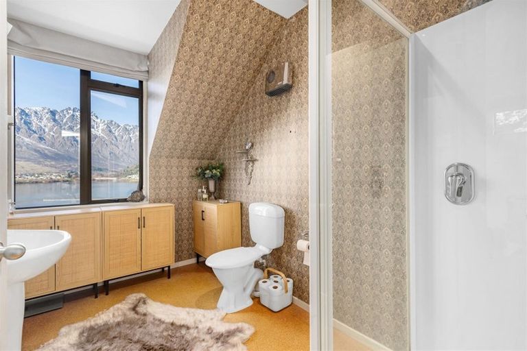 Photo of property in Marina Village, 1/10 Marina Drive, Frankton, Queenstown, 9300