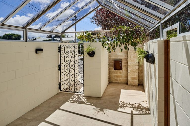 Photo of property in 5 Ngaio Street, Eastbourne, Lower Hutt, 5013